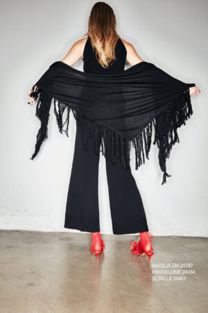 Art. 24787 Maglia SM – Art. 24434 Pantalone – Art. 24461 Scialle